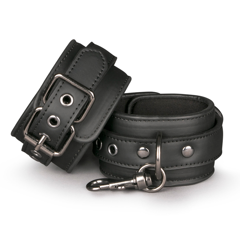 Schwarze Handschellen aus Leder