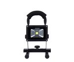 LED-Scheinwerfer-Akku-Flutlicht-schwarz--1-.jpg