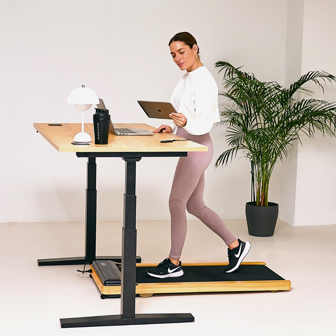 Betriebliche Gesundheitsförderung mit Fitnessgeräten fürs Büro