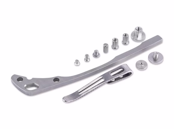boeker-plus-schraubenset-celos.jpg Böker Plus Schraubenset Celos Vorderseite