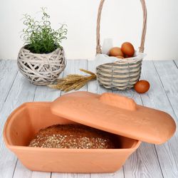 05-161980-MamboCat-Terra-Brottopf-Brotkasten-Terrakotta-Ambientebild-Eier.jpg TERRA Brottopf aus Terrakotta - 1982_Bild_6