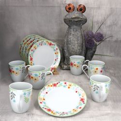 03-MamboCat-Variant-12tlg-Fruehstuecksset-Bluemchen-Ambientebild.jpg 12tlg Frühstücksset VARIANT BLÜMCHEN für 6 Personen aus Porzellan_Bild_3