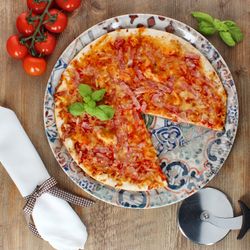 03-Z62-Saturnia-Pizzateller-Alcazar-33cm-Ambientebild-02.jpg 2er Set Pizzateller ALCAZAR 33cm - Z62_Bild_3