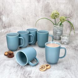 03-414110-Ritzenhoff-und-Breker-Jasper-Graublau-Kaffeebecher-Ambientebild.jpg 6er Set Jasper Graublau Kaffeebecher aus Steingut - 414110_Bild_3