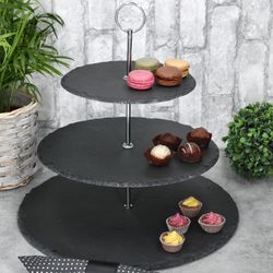 05-TT10674-Toker-Rina-Schiefer-Etagere-3-stoeckig-Ambientebild-0301.jpg RINA Schiefer-Etagere schwarz 3-stöckig - TT10339_Bild_5