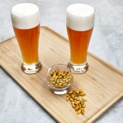 03-27022100-HIT-Babyweizen-Glaeser-460ml-Ambientebild-01.jpg 3 Liter – 27022100_Bild_3