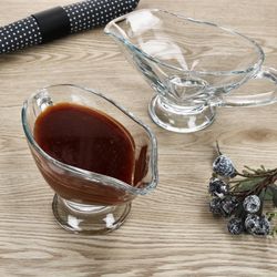 03-5145020-Van-Well-Sauciere-Gourmet-310ml-360-Grad-Ansicht-Ambientebild-01.jpg 2er Set Sauciere Gourmet aus Glas 310ml - 5145020_Bild_3