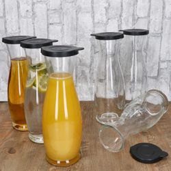 03-13173018S-Mia-Misura-Karaffe-1L-schwarzer-Kunststoffdeckel-Ambientebild-6er-01.jpg 12er Set MIA Misura Karaffe 1l geeicht aus Glas mit schwarzem Kunststoff-Deckel - 13173018S _Bild_3