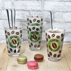 05-0037927-747-480-Justinus-Ritzenhoff-Cremona-gruen-Twist-Latte-Macchiato-Ambientebild-4er.jpg 12tlg Latte Macchiato Set - 6x CREMONA Gläser grün + 6x TWIST Latte Macchiato Löffel - 0806182 & 747-480_Bild_3
