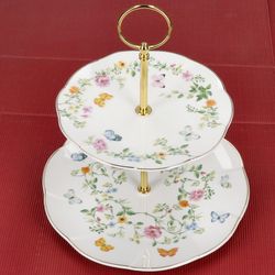 05-R3129-DANB-Easy-Life-Dancing-Butterflies-Etagere-2stoeckig-Ambientebild-02.jpg 05-R3129-DANB-Easy-Life-Dancing-Butterflies-Etagere-2stoeckig-Ambientebild-02.jpg