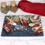 03-23490770-HIT-Schneidebrett-Glas-Gewuerze-20x30cm-Ambientebild-01.jpg