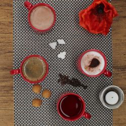 03-164447-MamboCat-Event-Rot-Kaffeebecher-Ambientebild-01.jpg 03-164447-MamboCat-Event-Rot-Kaffeebecher-Ambientebild-01.jpg