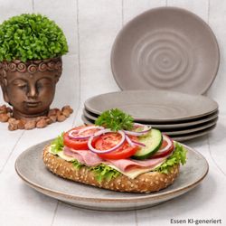 03-24321638-HIT-Clay-Grau-Kuchenteller-Ambientebild-01-Deko-1.jpg 03-24321638-HIT-Clay-Grau-Kuchenteller-Ambientebild-01-Deko-1.jpg