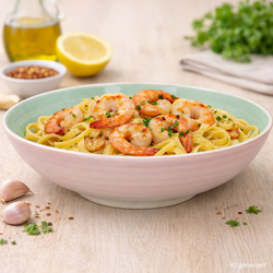 Garnierte-Garnelen-Tagliatelle-in-Pastelltoenen.png Garnierte-Garnelen-Tagliatelle-in-Pastelltoenen.png