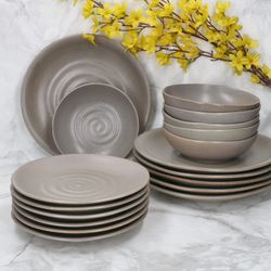 03-24321621-24321638-24321646-HIT-Clay-Grau-18tlg-Tellerset-Ambientebild-01.jpg 03-24321621-24321638-24321646-HIT-Clay-Grau-18tlg-Tellerset-Ambientebild-01.jpg