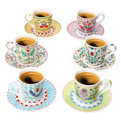 01-R0126-SFOL-Easy-Life-SPRING-FOLK-Espressotasse-mit-Untertasse-6sort-6er-Set-01-Deko-METRO.jpg 01-R0126-SFOL-Easy-Life-SPRING-FOLK-Espressotasse-mit-Untertasse-6sort-6er-Set-01-Deko-METRO.jpg