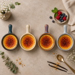 05-Q51200790-Koopman-Gustos-Dipschaelchen-m-Henkel-4er-Set-Ambientebild-Creme-Brulee-KI.png