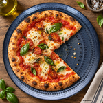 23050006-HIT-Oxy-Blau-Pizzateller-32-5cm-Ambientebild-Einzeln-02-KI.png