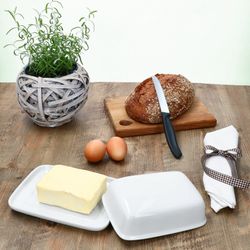 02-Van-Well-Avanti-Butterdose-mit-Deckel-weiss-Ambientebild.jpg AVANTI Butterdose mit Deckel weiß - 3685180_Bild_2