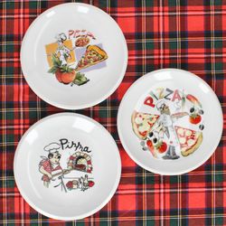 03-27020523-HIT-Pizzateller-20cm-3-verschiedene-Motive-Ambientebild-01-3er.jpg 5 cm mit verschiedenen Motiven - 27020523_Bild_3
