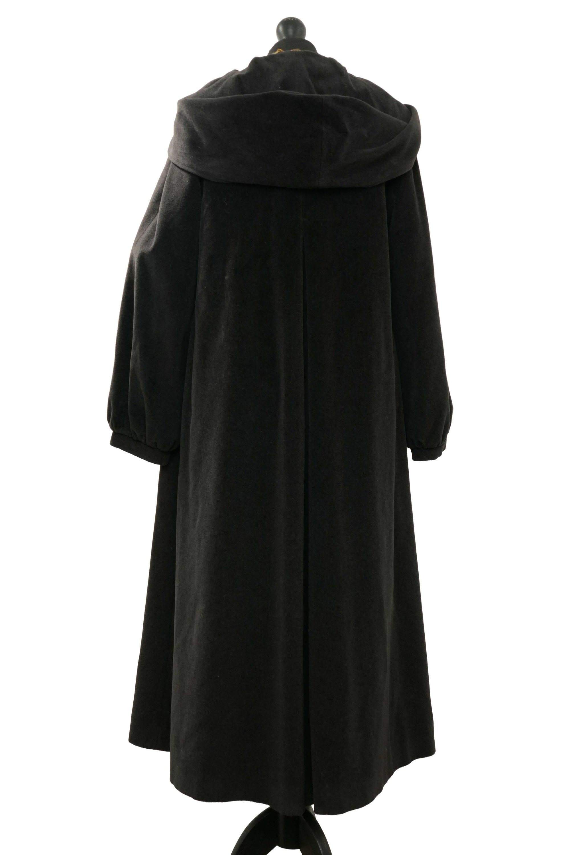Halewa women's coat 38 black long hood single breasted velvet cashmere silk wool Halewa women's coat 38 black long hood single breasted velvet cashmere silk wool