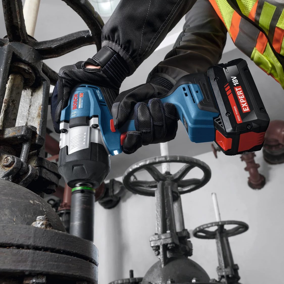 Bosch GDS 18V-1400 im Einsatz