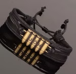 Lederarmband-JOH.JPG