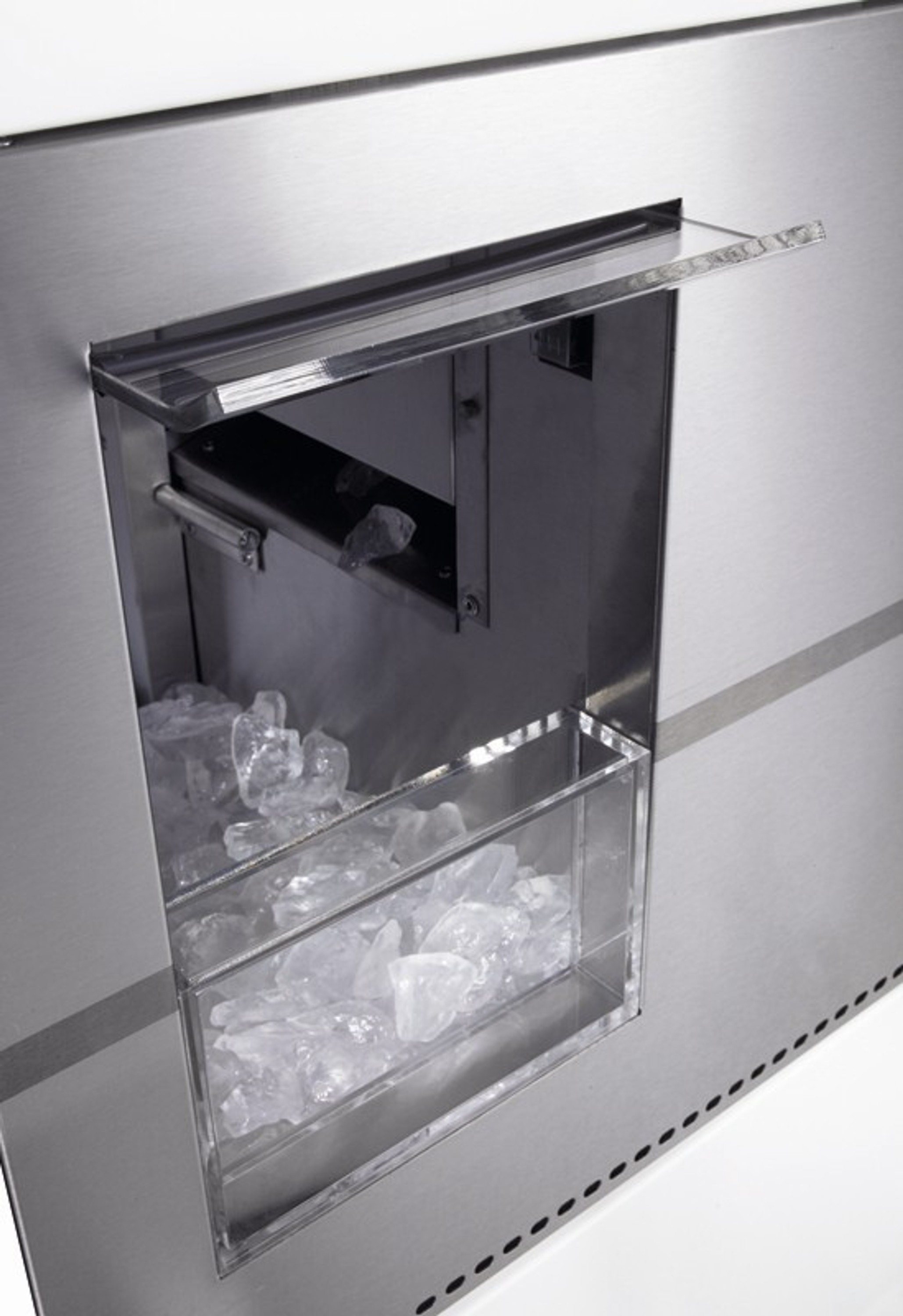 Vittoria 5 Sterne Ice Cube Einbau-Eiswürfelbereiter, bis zu 20 kg Eiswürfel pro Tag, sehr leise | A&K 10.000