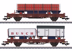 Maerklin-45042---H0-Gueterw--Set-Zirkus-Busch-DR-60466.jpg Maerklin-45042---H0-Gueterw--Set-Zirkus-Busch-DR-60466.jpg