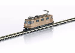 Maerklin-88597--Z-E-Lok-Re-4-4-II-Bronze-Editio-60529_1.jpg Maerklin-88597--Z-E-Lok-Re-4-4-II-Bronze-Editio-60529_1.jpg