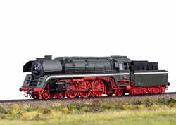 Trix-H0-25905-Dampflokomotive-Baureihe-01-5-63839.jpg Trix-H0-25905-Dampflokomotive-Baureihe-01-5-63839.jpg