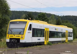 Trix-H0-25966-Dieseltriebwagen-Regio-Shuttle-RS1--Baureihe-650-63841.jpg Trix-H0-25966-Dieseltriebwagen-Regio-Shuttle-RS1--Baureihe-650-63841.jpg