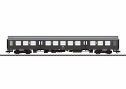Maerklin-H0-42581-Personenwagen-Halberstaedter-Mitteleinstiegswagen-63849.jpg Maerklin-H0-42581-Personenwagen-Halberstaedter-Mitteleinstiegswagen-63849.jpg