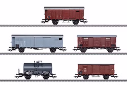 Maerklin-H0-46575-Gueterwagen-Set-zur-Ae-6-8-63865.jpg Maerklin-H0-46575-Gueterwagen-Set-zur-Ae-6-8-63865.jpg