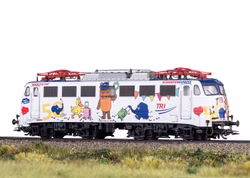 Maerklin-H0-39111-E-Lok-BR-110-Elefantenex-TRI-63942.jpg Maerklin-H0-39111-E-Lok-BR-110-Elefantenex-TRI-63942.jpg