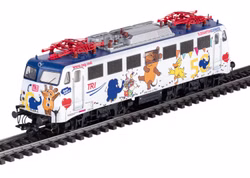Maerklin-H0-39111-E-Lok-BR-110-Elefantenex-TRI-63942_4.jpg Maerklin-H0-39111-E-Lok-BR-110-Elefantenex-TRI-63942_4.jpg