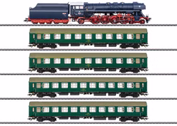 Maerklin-H0-26498-Zugset-Museumszug-mit-Albatros-63950.jpg Maerklin-H0-26498-Zugset-Museumszug-mit-Albatros-63950.jpg