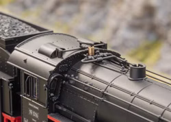 Maerklin-H0-38190-Dampflokomotive-Baureihe-19-0-Sachsenstolz-64093_11.jpg Maerklin-H0-38190-Dampflokomotive-Baureihe-19-0-Sachsenstolz-64093_11.jpg