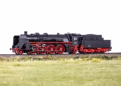 Maerklin-H0-38190-Dampflokomotive-Baureihe-19-0-Sachsenstolz-64093_14.jpg Maerklin-H0-38190-Dampflokomotive-Baureihe-19-0-Sachsenstolz-64093_14.jpg