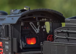 Maerklin-H0-38190-Dampflokomotive-Baureihe-19-0-Sachsenstolz-64093_2.jpg Maerklin-H0-38190-Dampflokomotive-Baureihe-19-0-Sachsenstolz-64093_2.jpg