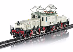 Maerklin-Spur-1-55688-Schwere-Gueterzuglokomotive-Ce-6-8-III-64400_2.jpg Maerklin-Spur-1-55688-Schwere-Gueterzuglokomotive-Ce-6-8-III-64400_2.jpg