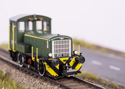 Maerklin-H0-38280-Maerklin-Werkslok-Gyoer-64439_2.jpg Maerklin-H0-38280-Maerklin-Werkslok-Gyoer-64439_2.jpg