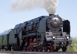 Maerklin-H0-38012-Dampflokomotive-12-11-oeBB-64466_6.jpg Maerklin-H0-38012-Dampflokomotive-12-11-oeBB-64466_6.jpg