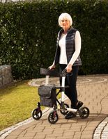 Rollator Mio, schwarz, Aluminium / Nylon / PVC