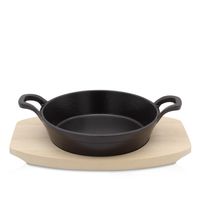 KRÜGER Eisenguss Servierpfanne Toledo Ø 18 cm - mit Holzteller - hohe Wärmespeicherung