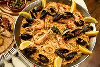 Paella World Paellapfanne emailliert 4 Griffe, Ø 90 cm, preiswert und robust