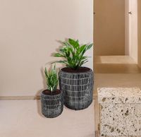 2er-Set Blumentopf aus Stahl mit Kunststofftopf - Schwarz/Grau