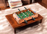 Kicker-Fußballtisch aus Holz 