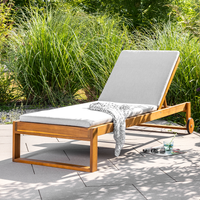 Garten-Sonnenliege inkl. Kissen aus Akazienholz, ca. 197 x 71 x 30 cm - Braun