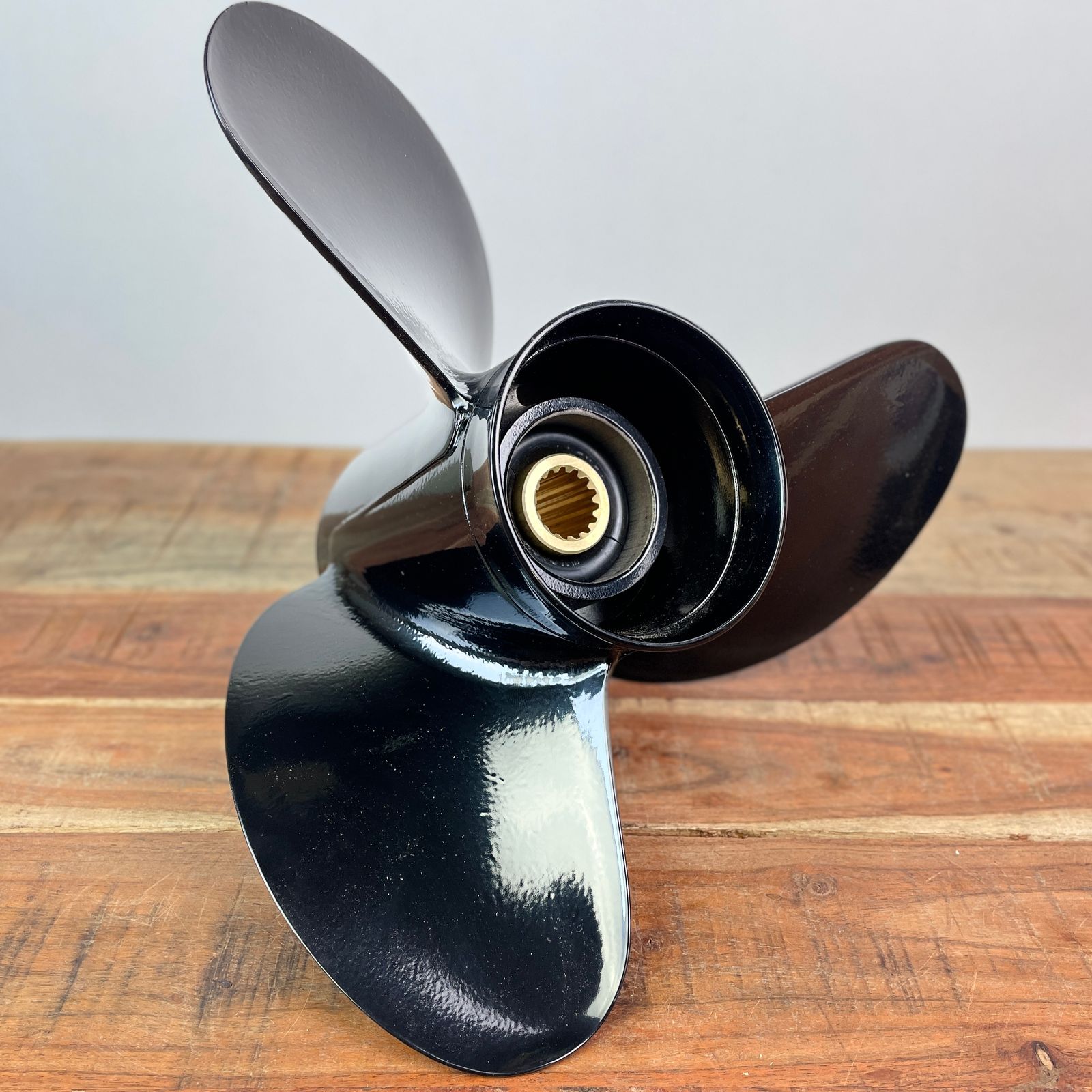 Artikel - Suzuki Boot Propeller Aluminium 70-140 PS Außenborder 14 x 23 